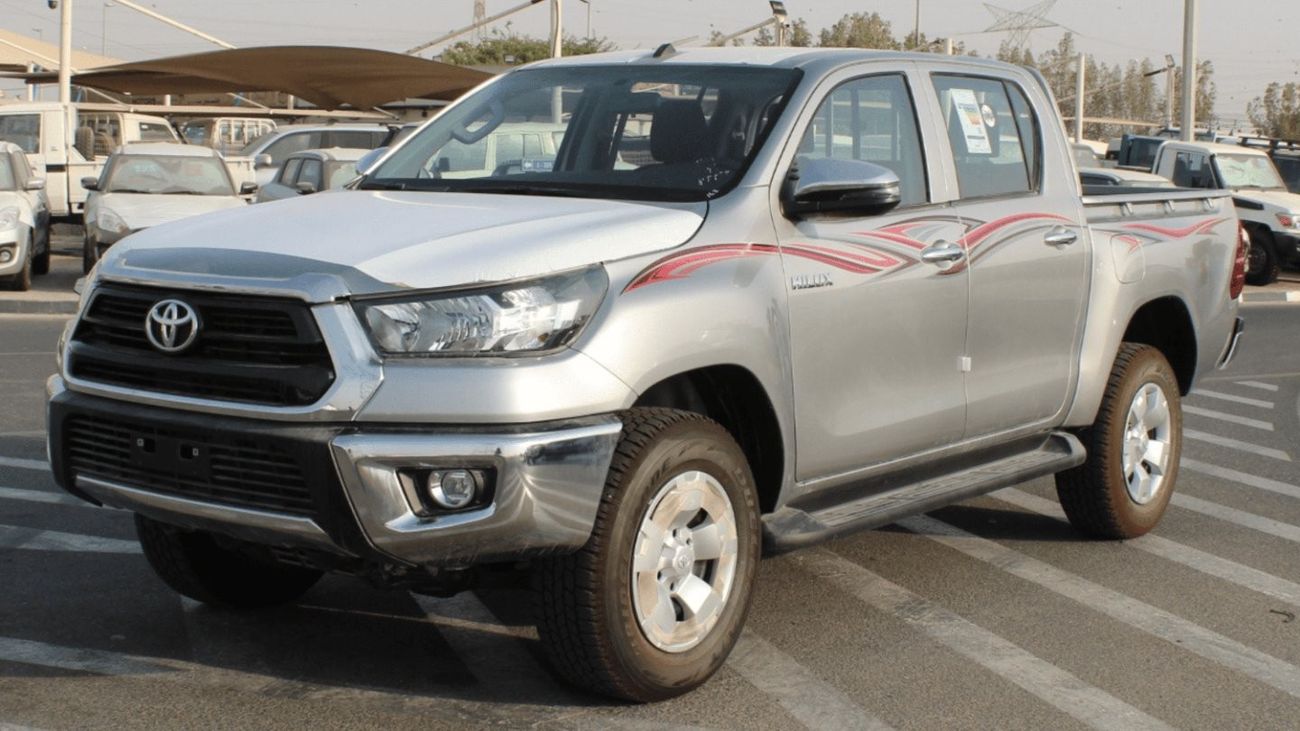 Toyota Hilux HILUX 2.4L AT DIESEL MED OPTION