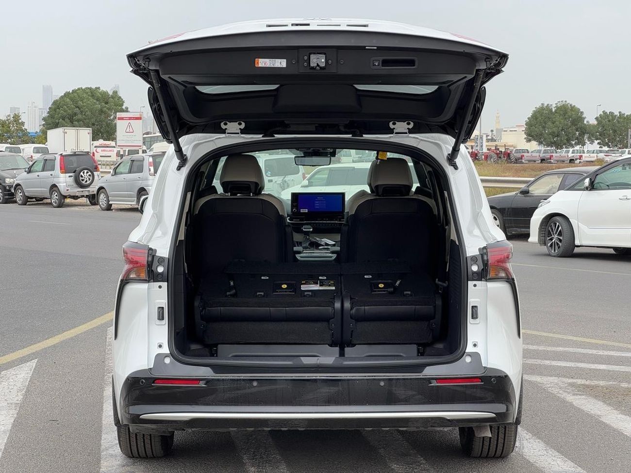 تويوتا سيينا 2025 Toyota Sienna 2.5L Hybrid Platinum Brand New