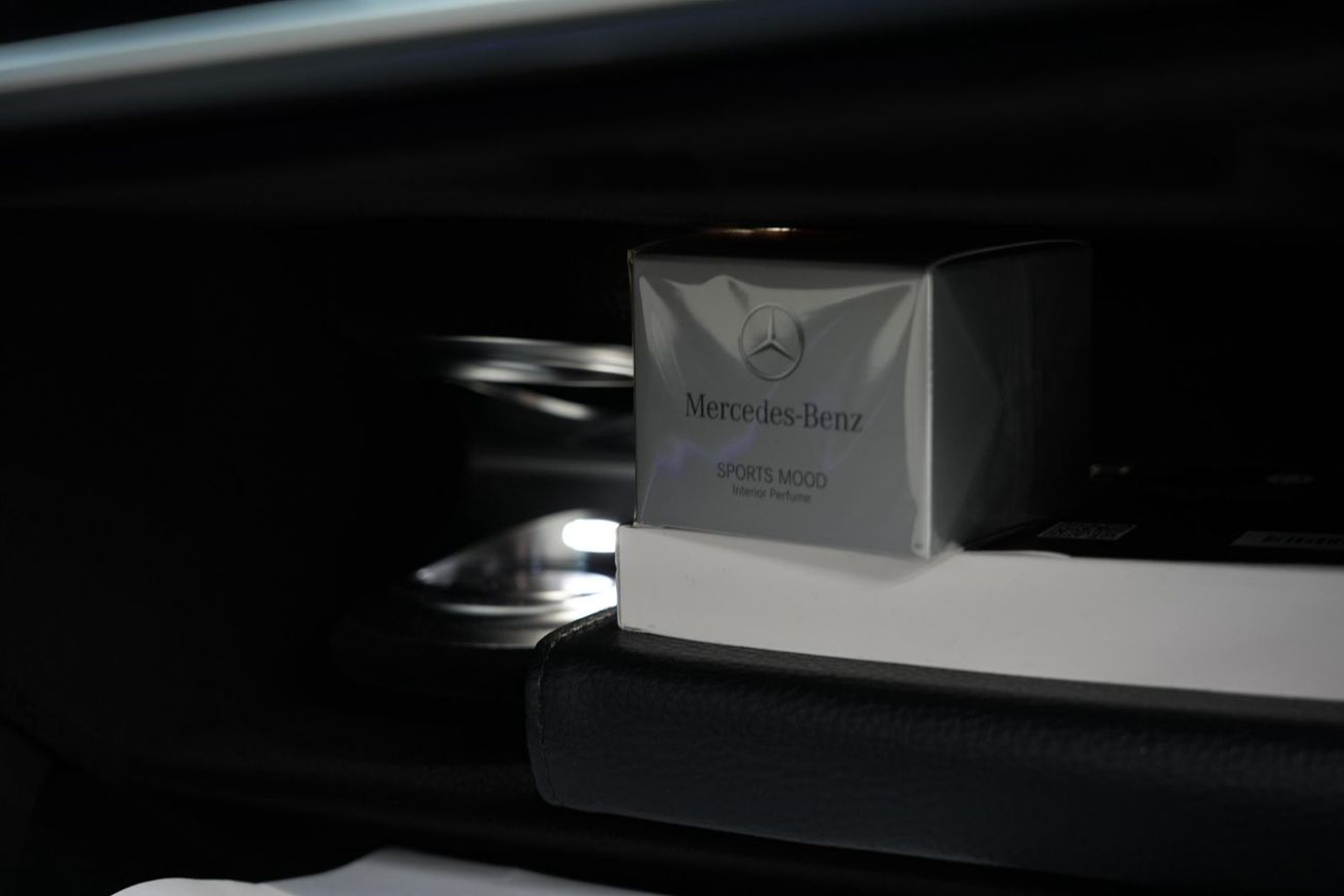 مرسيدس بنز E200