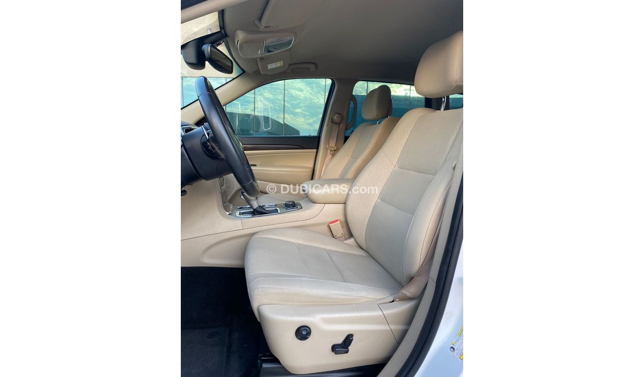 جيب جراند شيروكي لاريدو