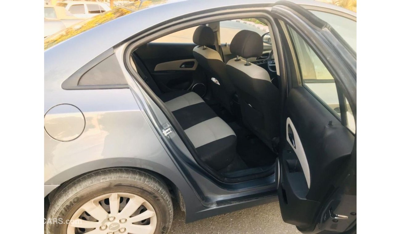 شيفروليه كروز CHEVROLET CRUZE 1.8 L GCC //2017// GOOD CONDITION // FULL SERVICE // LOW KM // SPECIAL OFFER // BY F