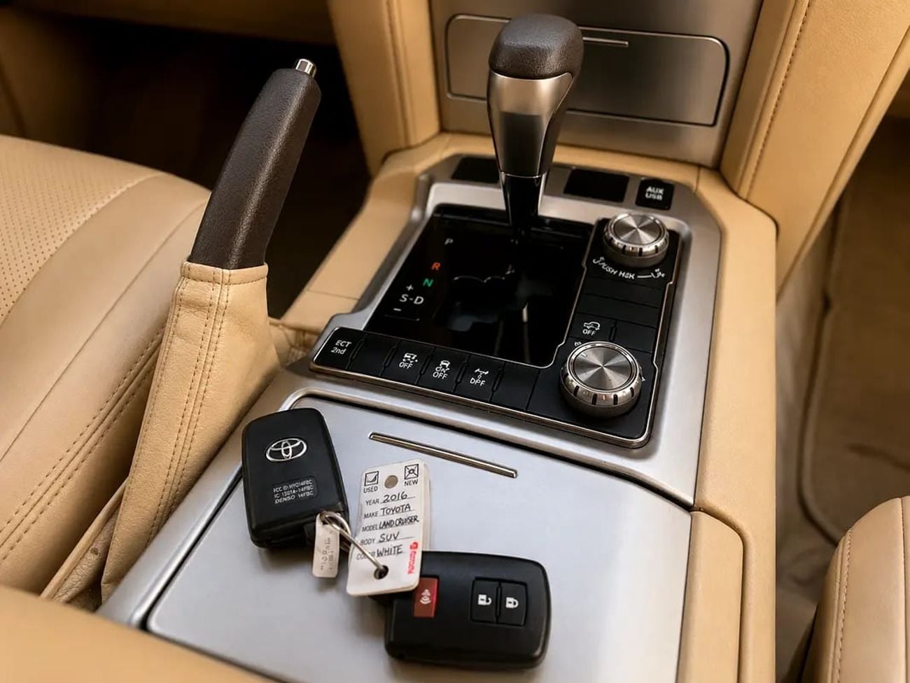 Toyota Land Cruiser GXR 3,360 P.M | | LANDCRUISER | GXR | 4.0L V6 | | GCC | ORIGINAL PAINT