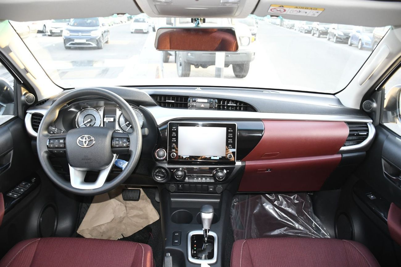 Toyota Hilux 2.7L V4 AT With Air Composer  Push Start Full Option
