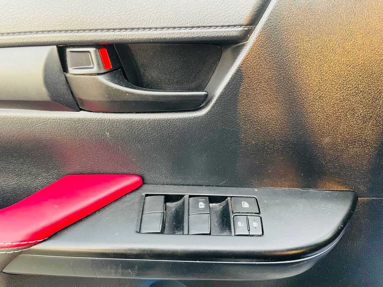 Toyota Hilux ADVENTURE