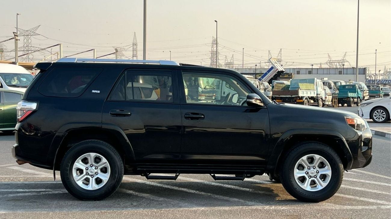 تويوتا Runner4 2015 Toyota 4Runner SR5 Premium - Rear CAM & Leather Seat - Sunroof - 7 Seater - V6 4.0L -
