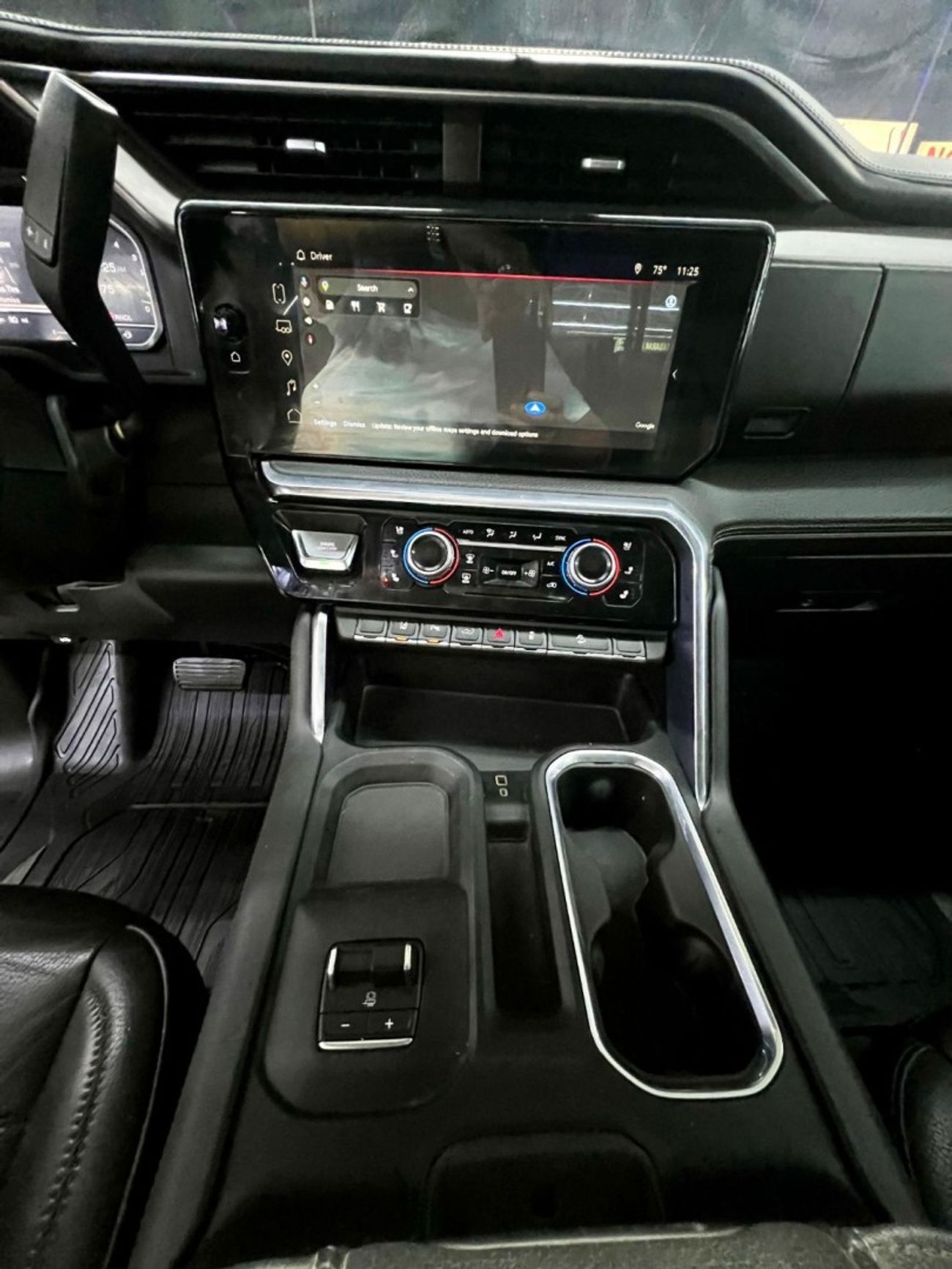 GMC Sierra GMC Sierra Denali HD v8 6.6 full option warranty one year