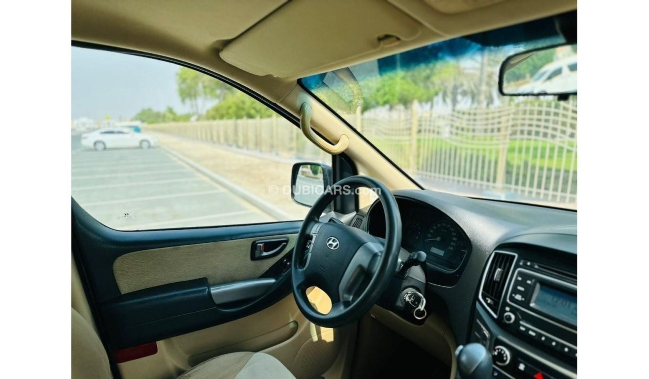 Hyundai H-1 Std 740 PM || HYUNDAI H1 2.4L || 9 SEATER || 0% DP || GCC || WELL MAINTAINED