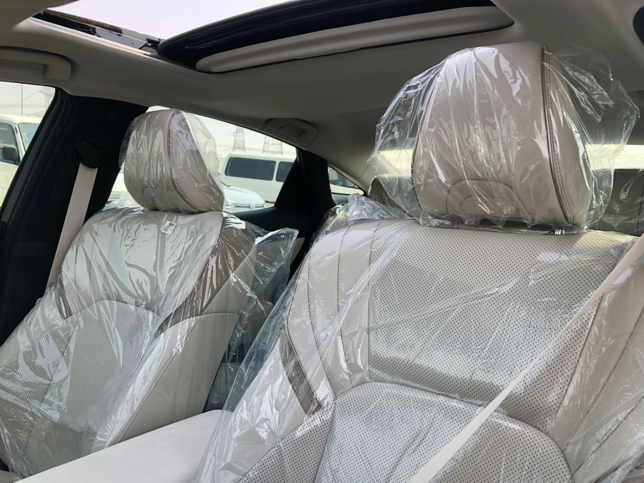 Toyota Crown TOYOTA_CROWN_2.5_HYBRID_FULL_OPTIONS_2023