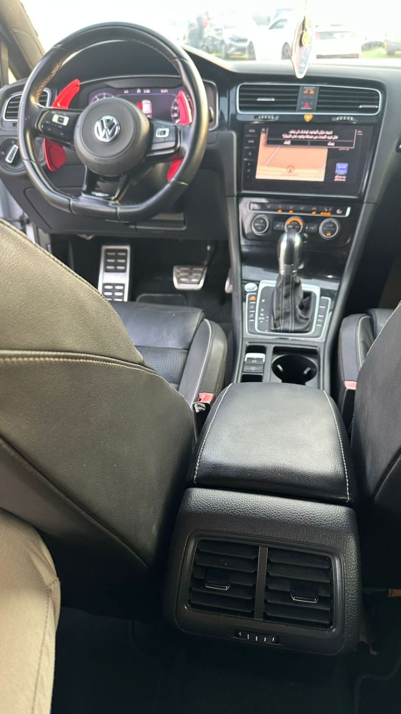 فولكس واجن جولف ار