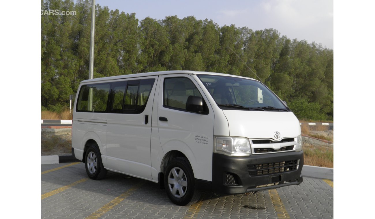 Toyota Hiace 2013 14 seats Ref# 287