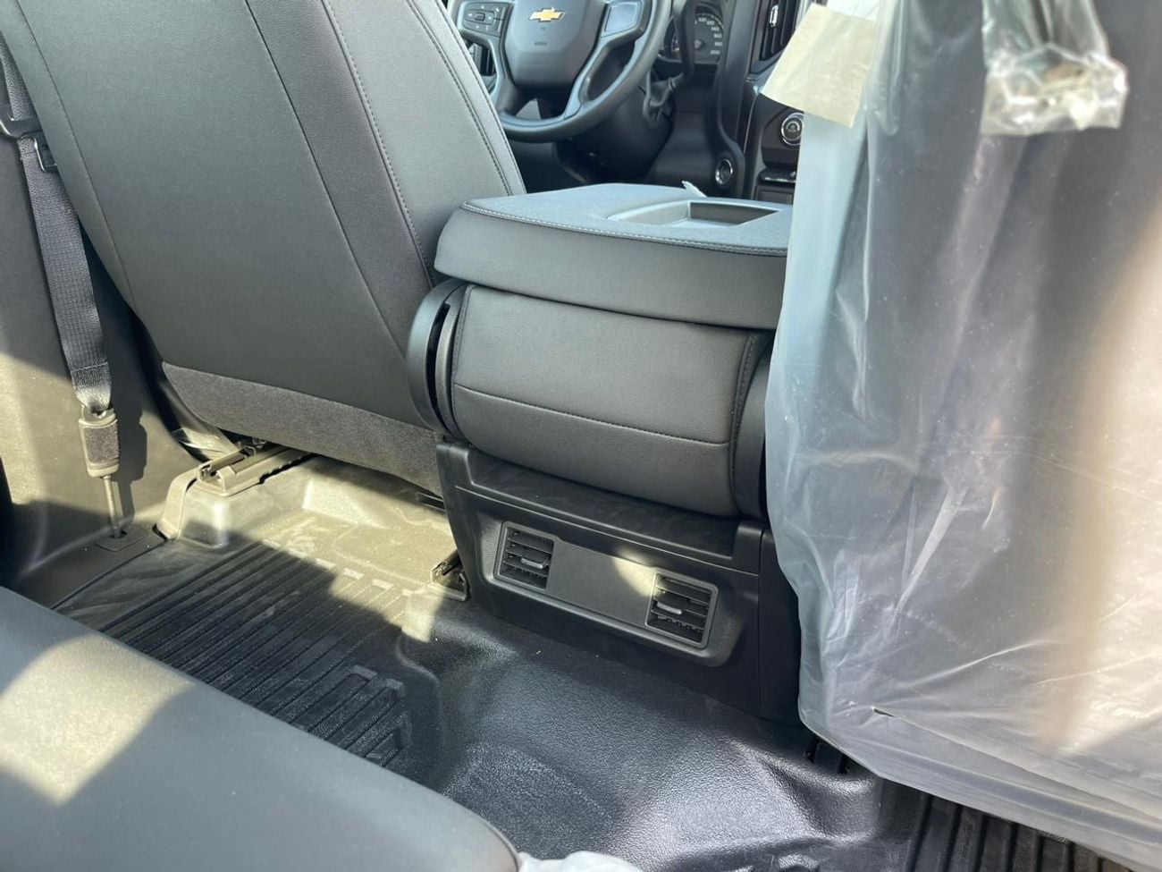 Chevrolet Silverado 5.3 V8 LT V8 5.3L AWD GCC