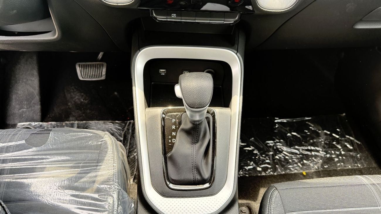 كيا سونیٹ Kia Sonet 1.5L Petrol 2025YM