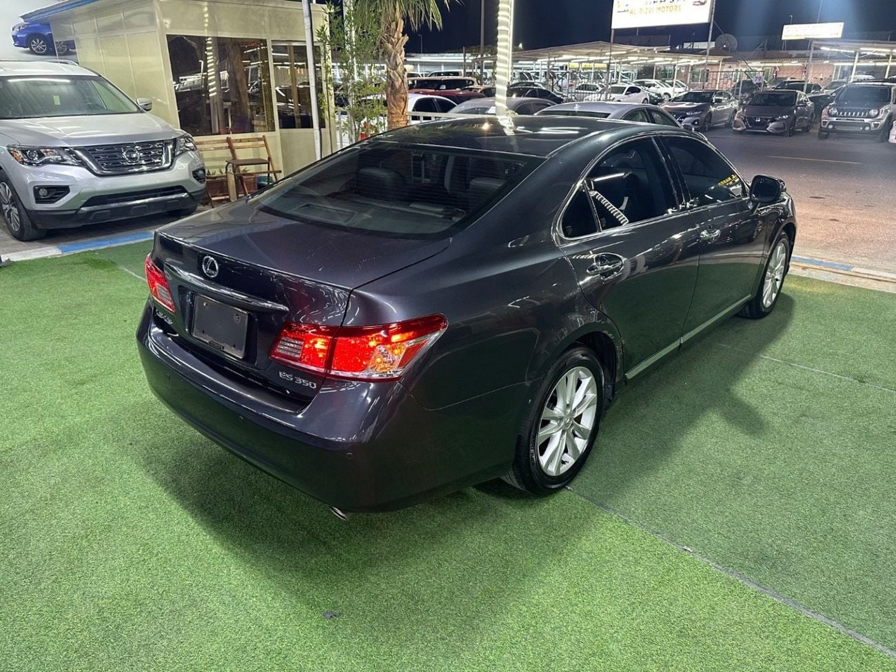 لكزس ES 350 ES 350 2021 3,5L 150000 km car from Korea. Not crashed.Price 28000 AED