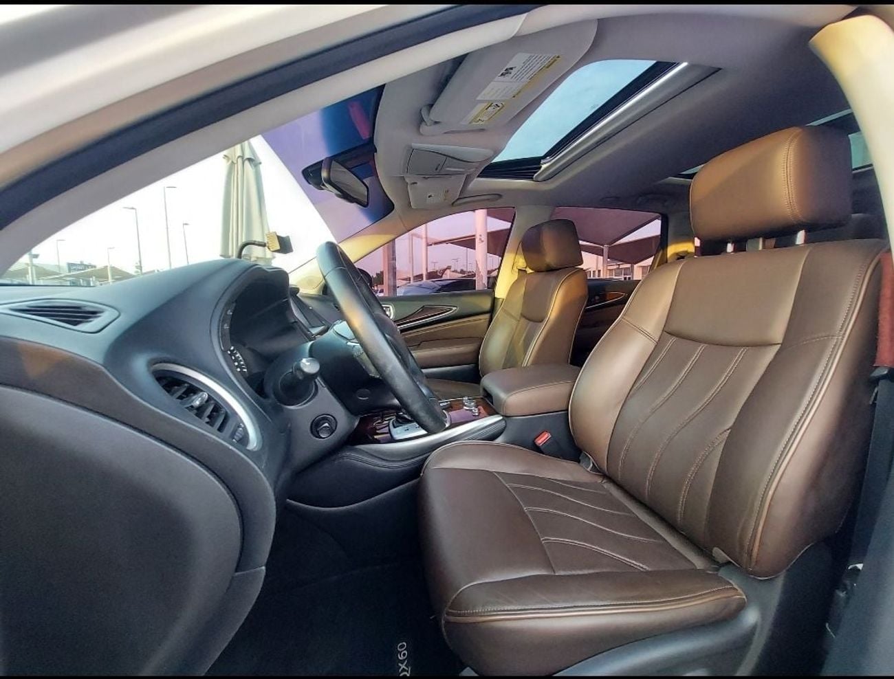 إنفينيتي QX60 Premium 3.5L