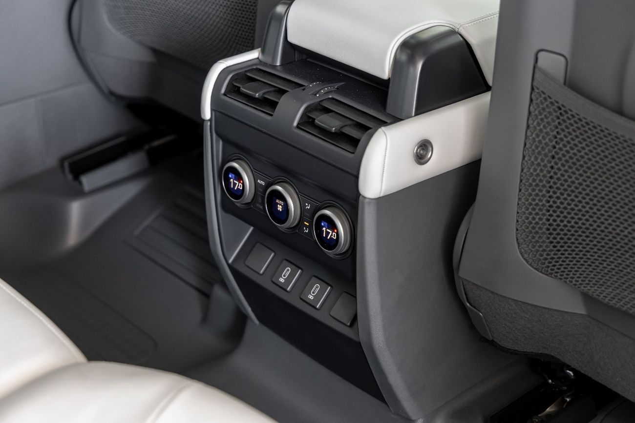 لاند روفر ديفندر Land Rover Defender X-Dynamic HSE P400 | GCC | 2026 (Export)