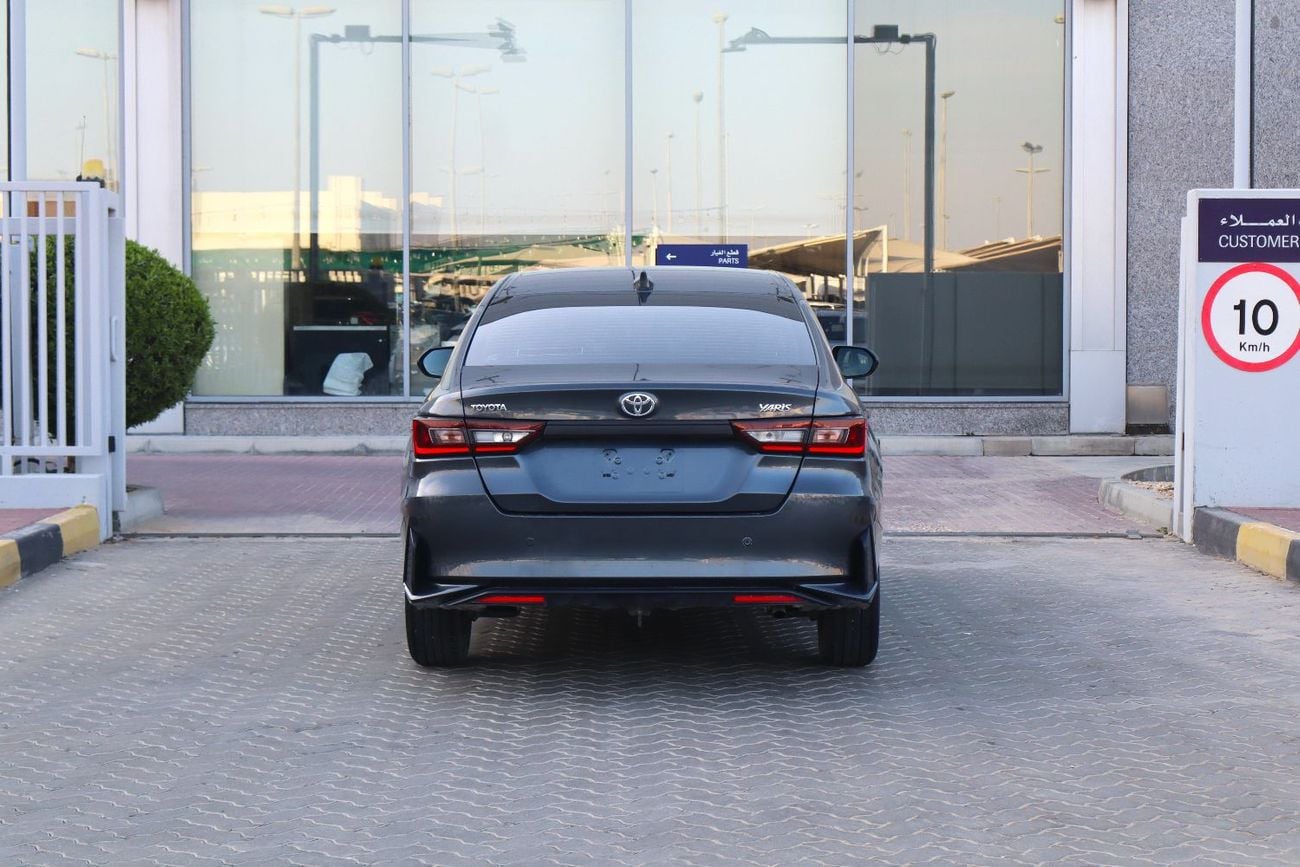 تويوتا يارس 1.5L E