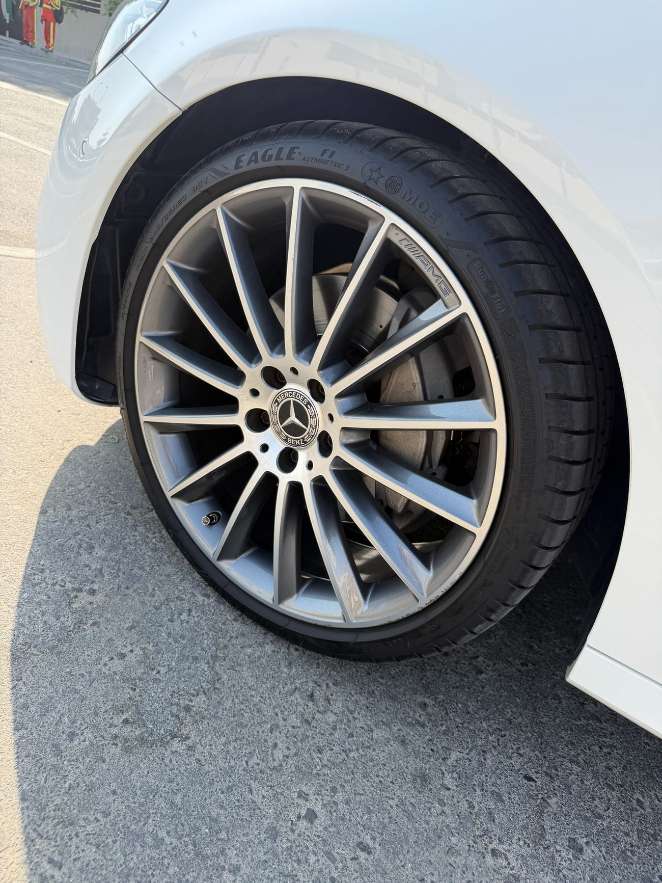 مرسيدس بنز E300 AMG