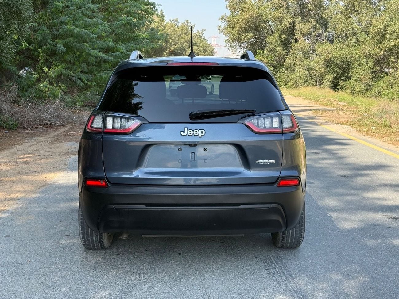 Jeep Cherokee Sport 2.4L