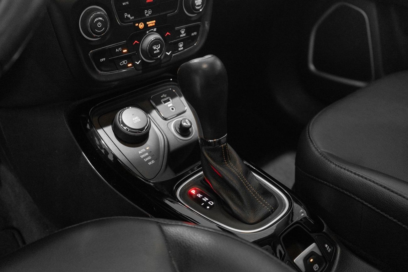 Jeep Compass 2019 Jeep Compass 4X4 Limited / Full-Service History