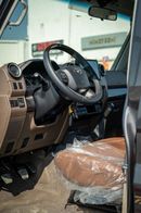 تويوتا لاند كروزر 70 TOYOTA LAND CRUISER 4.5 V8 DIESEL HTOP 5 DOOR