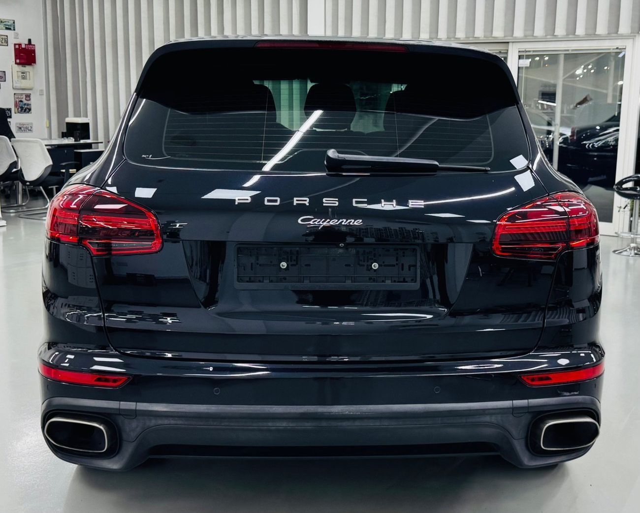 بورش كايان Platinum Edition