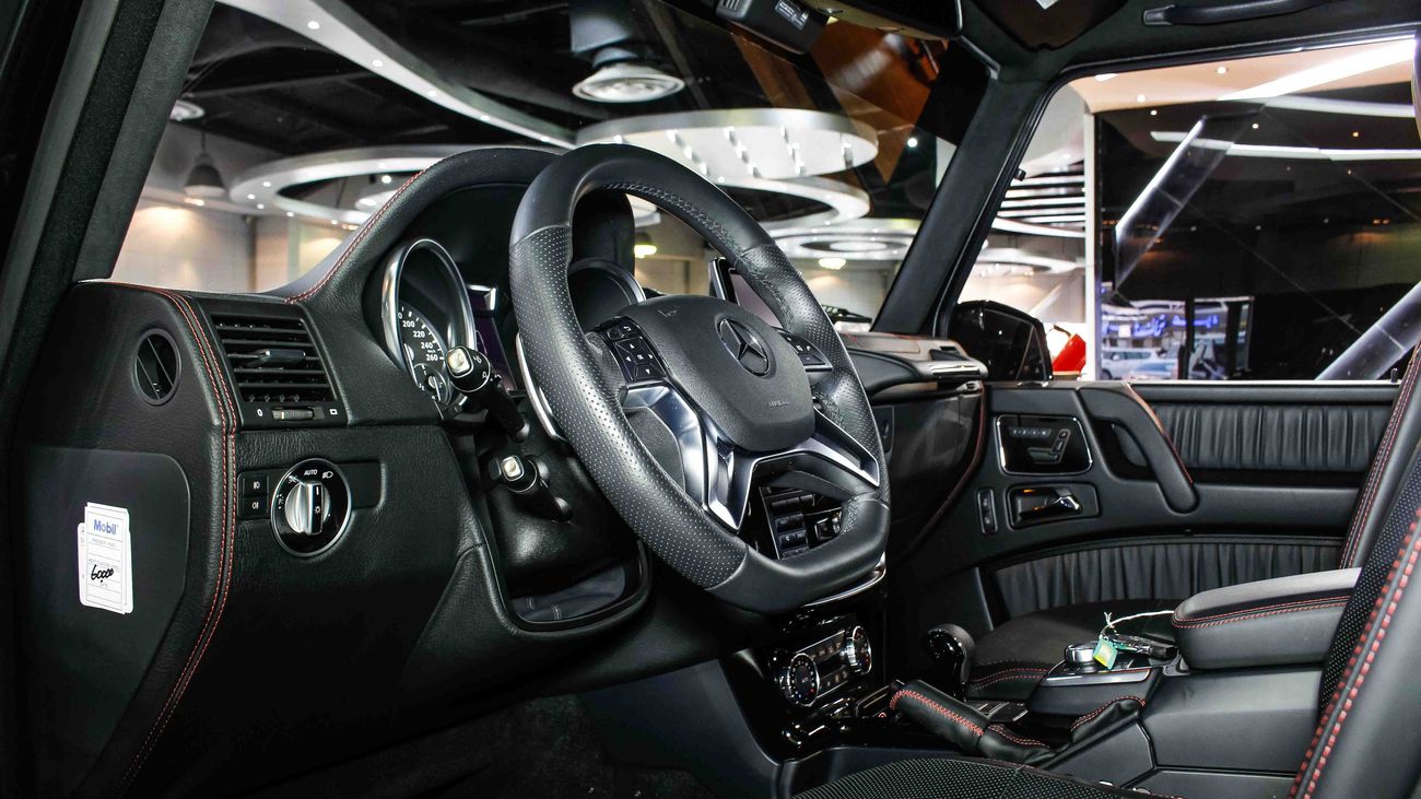 Mercedes Benz G500