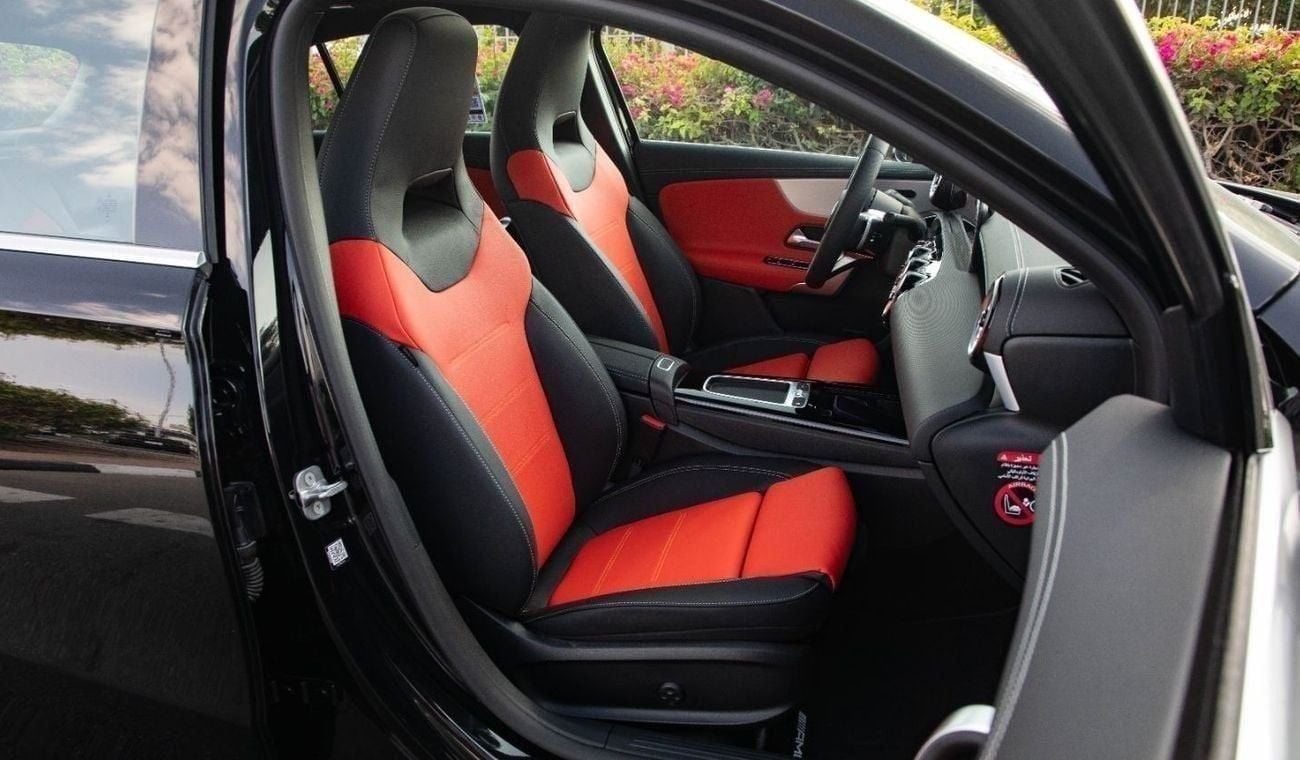 مرسيدس بنز A 200 AMG Hatchback | 2025 | GCC Specs with 5 Years Warranty | For Local Registration +10%