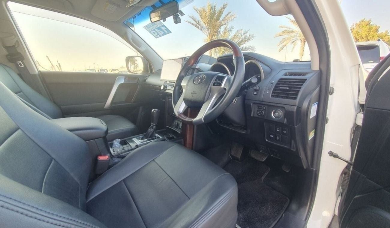 تويوتا برادو RHD DIESEL LEATHER SEATS