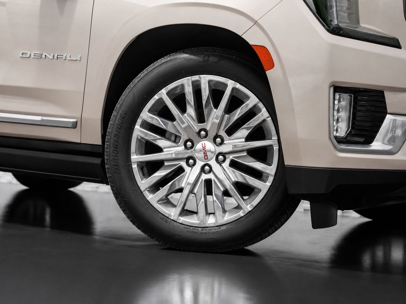GMC Yukon DENALI