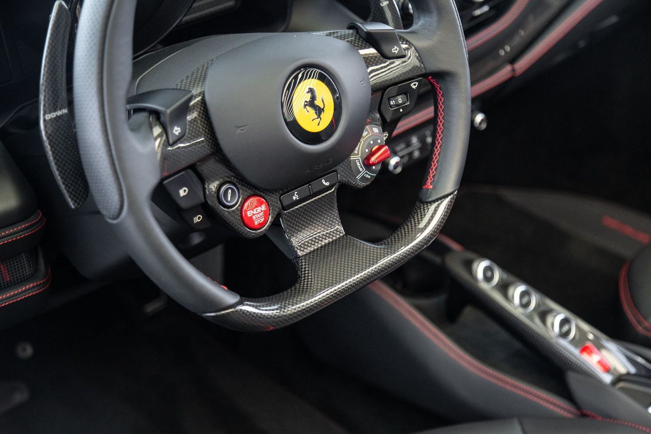 Ferrari F8 Spider 3.9T V8