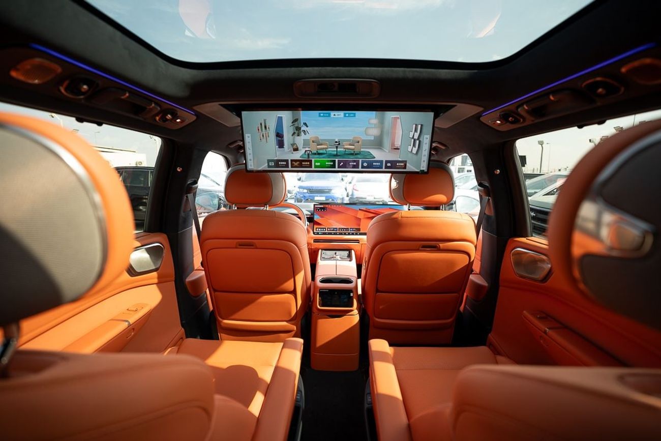 Lynk & Co 900 900 2.0T Ultra model 2025