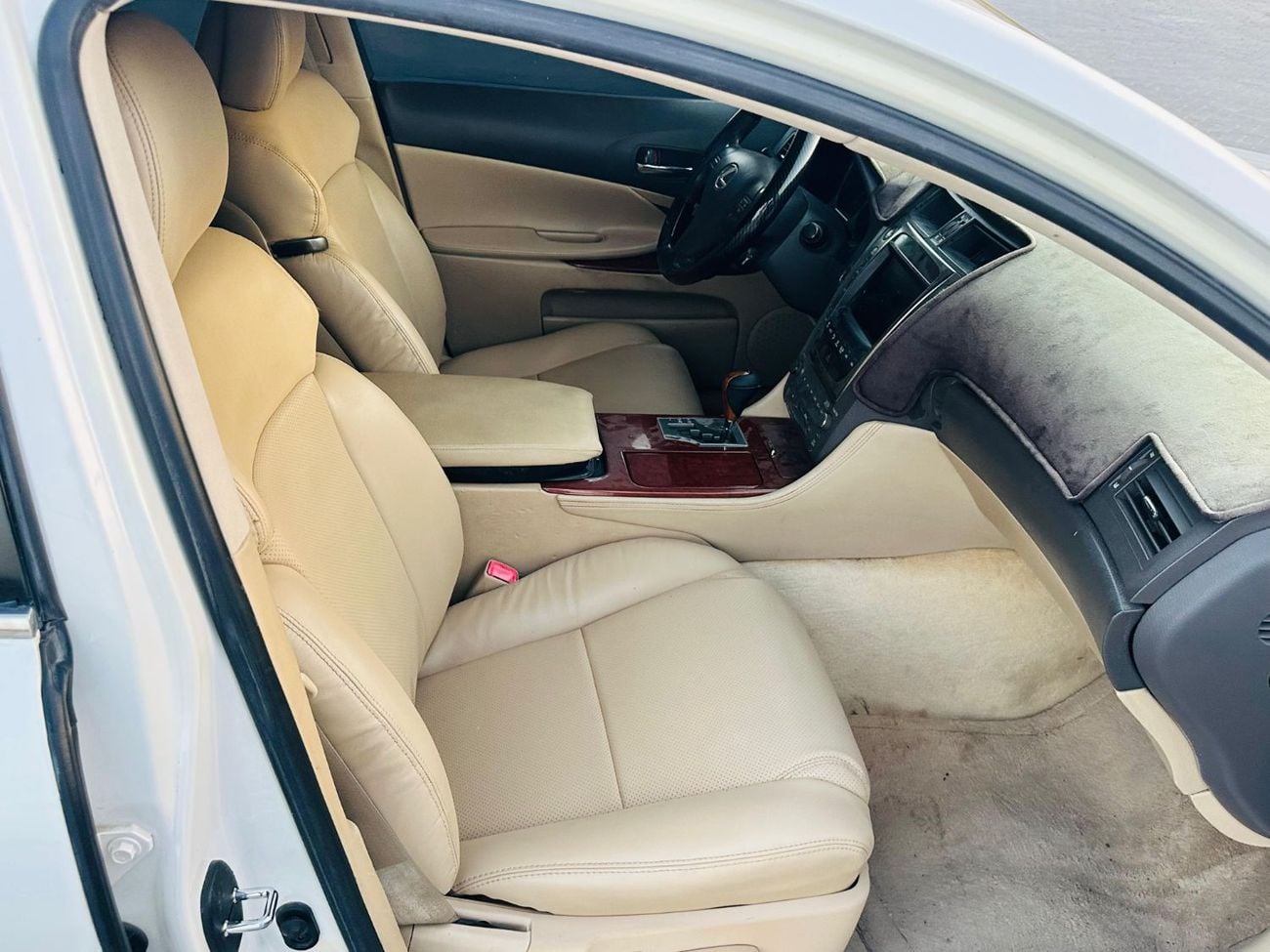 لكزس GS 300 BASE
