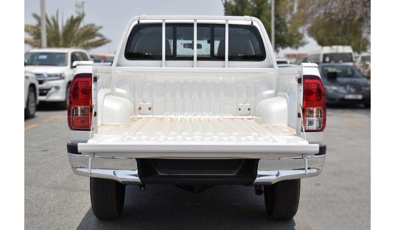 Toyota Hilux Pick Up 4x4 2.4L V4 Diesel with Automatic Gear