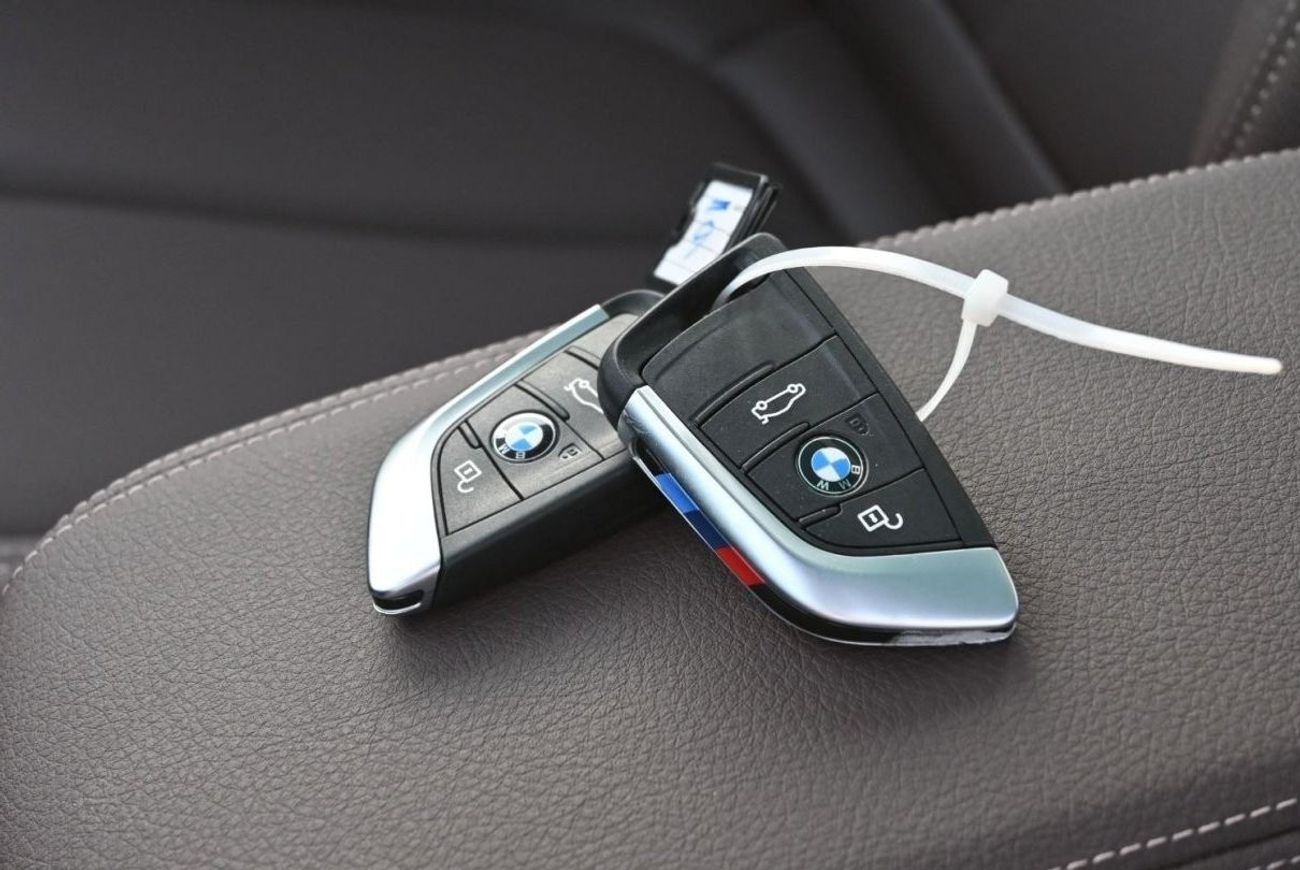 BMW 120i BMW 120i M Sport 1.5L Petrol, 7 DCT, Color White Model 2023