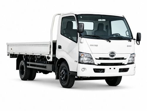 هينو 300 3711 ECTAI0024 - 2026 Hino 300 3711 SC - European Specs