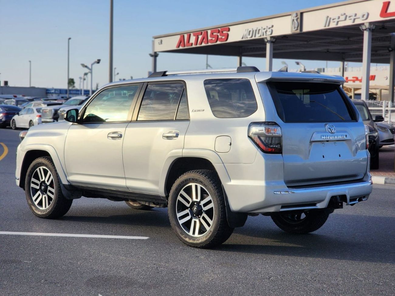 Toyota 4Runner 4RUNNER SR5 4X4 LIMITED 7-SEATER