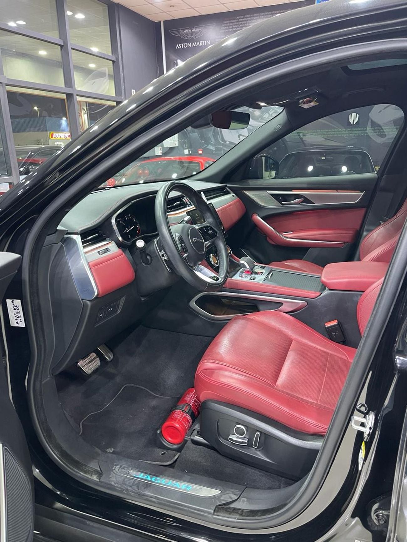 Jaguar F Pace R-Dynamic Black P250 2.0L