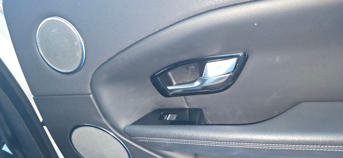 لاند روفر رانج روفر إيفوك Landmark edition