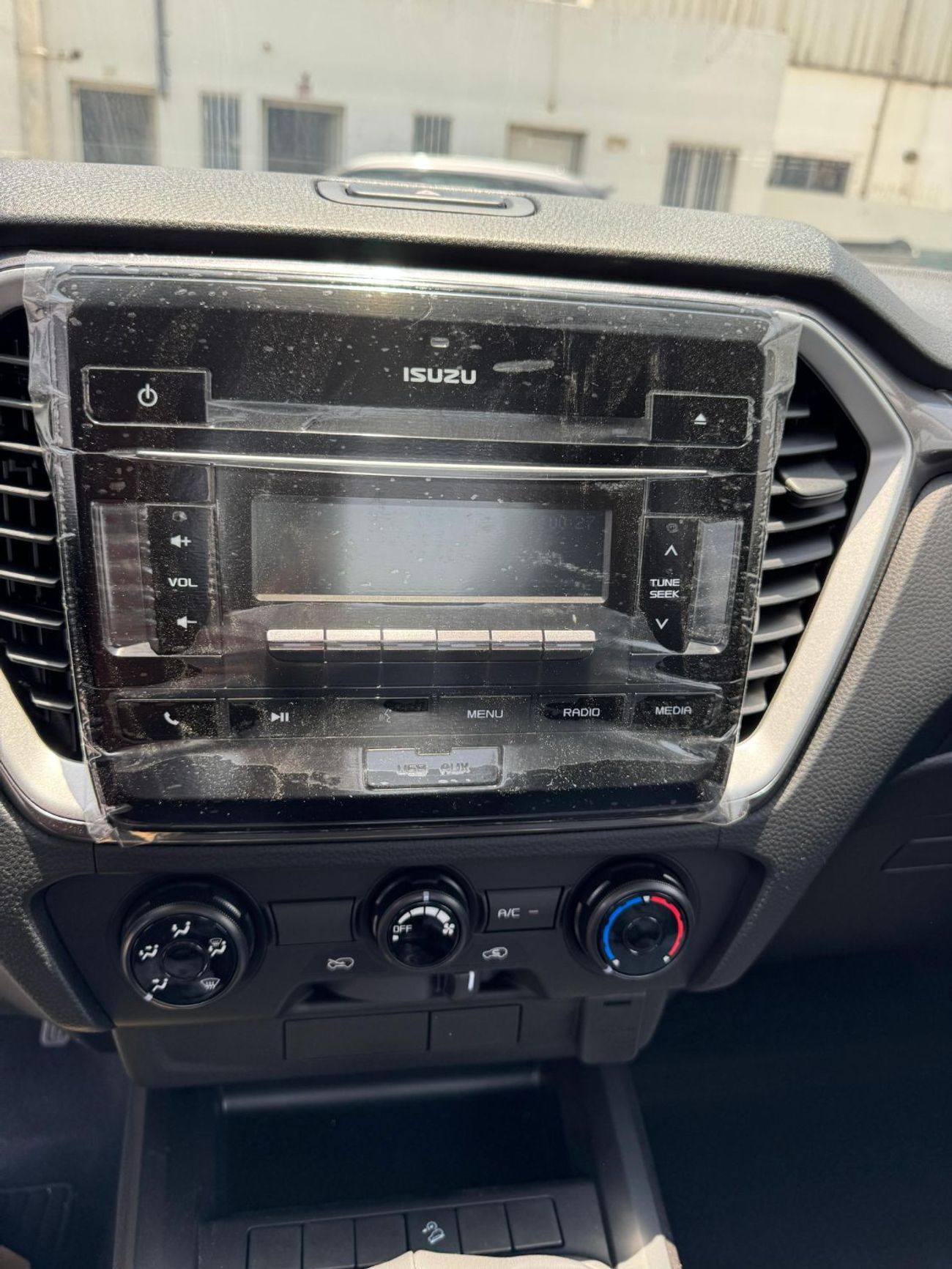 Isuzu DMax Single Cabin 4X2 (2Doors) 1.9L _THAILAND