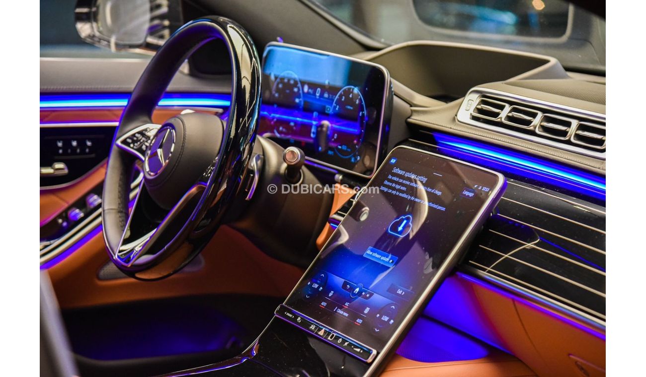 Mercedes-Benz S 500 ✔GCC Specs ✔Exclusive ✔Active Ambient Lights ✔GCC Specs ✔Exclusive ✔Active Ambient Lights