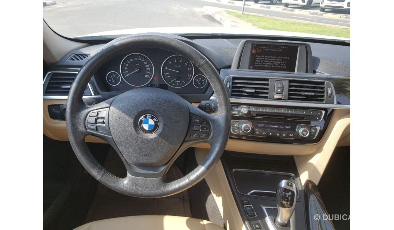 بي أم دبليو 320 BMW 320 Led Light - Rear Camera - AED 1,049/ Monthly - 0% DP - Under Warranty - Free Service