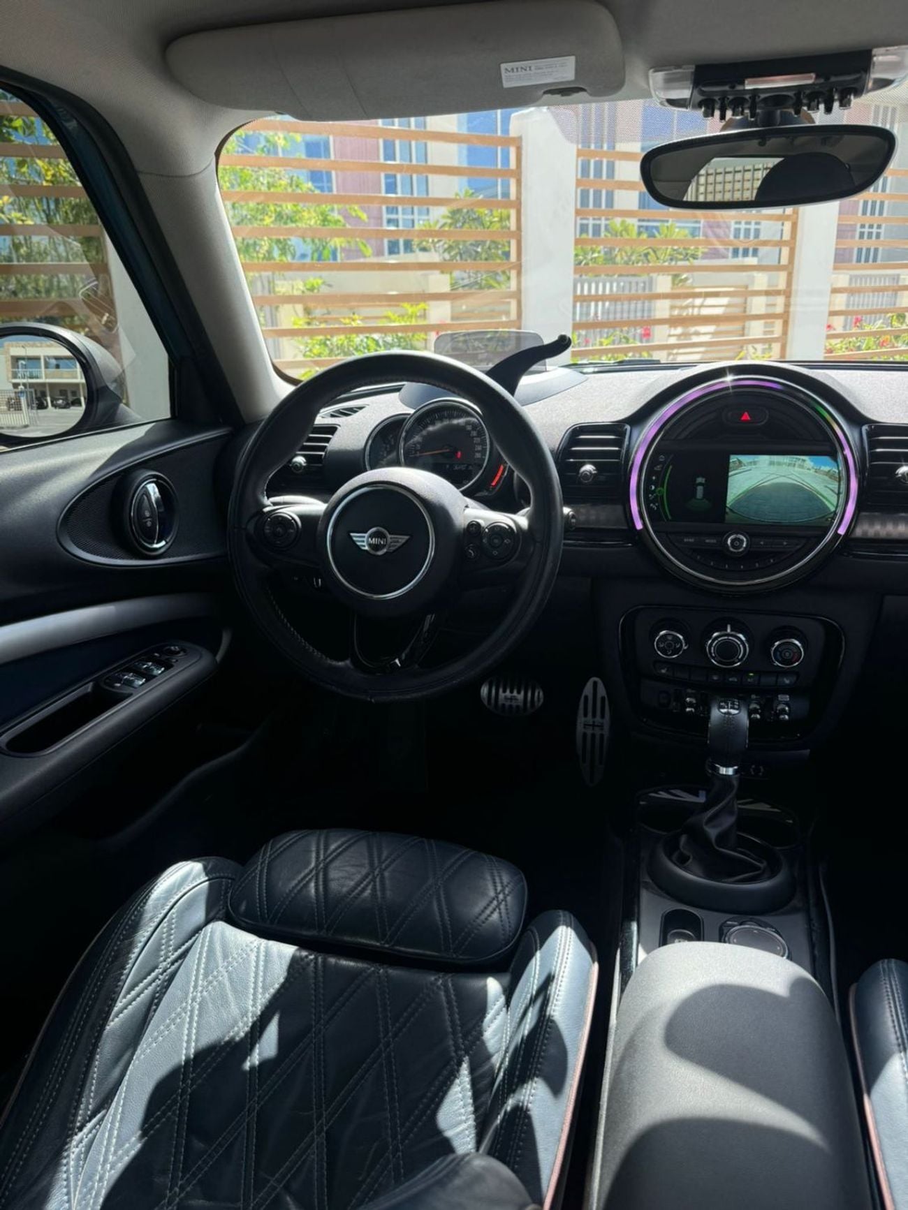 ميني وان كلوب مان