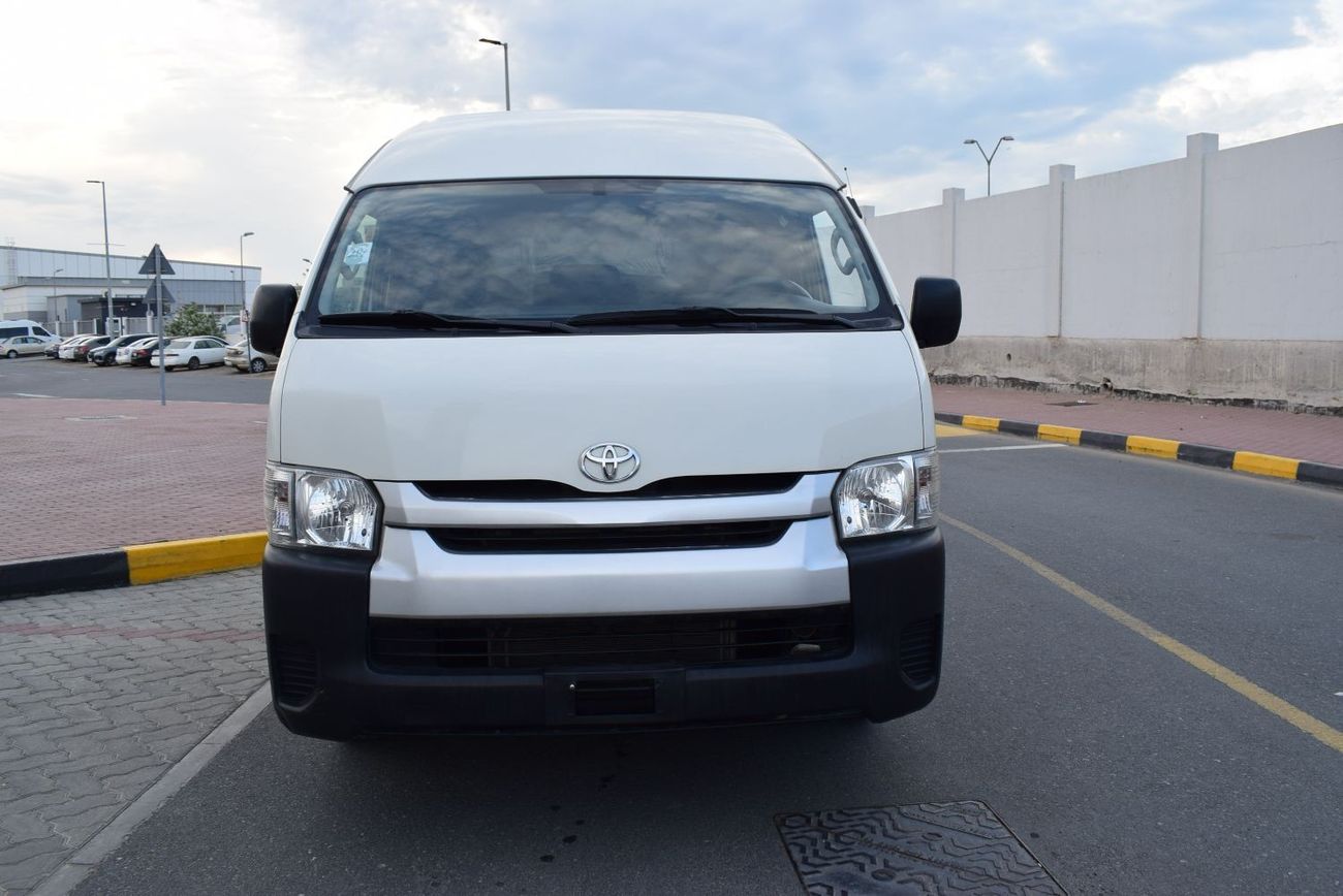 Toyota Hiace GLS - High Roof Toyota Hiace Highroof Van 2.7 Ltr, Model:2020. Excellent condition