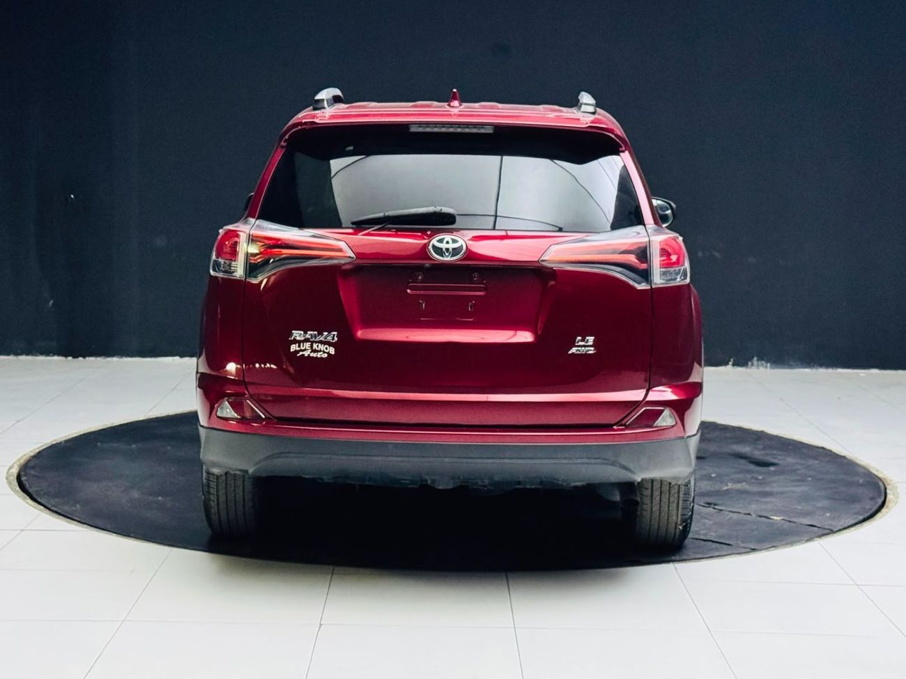 Toyota RAV4 EXR LE AWD Perfect inside and out