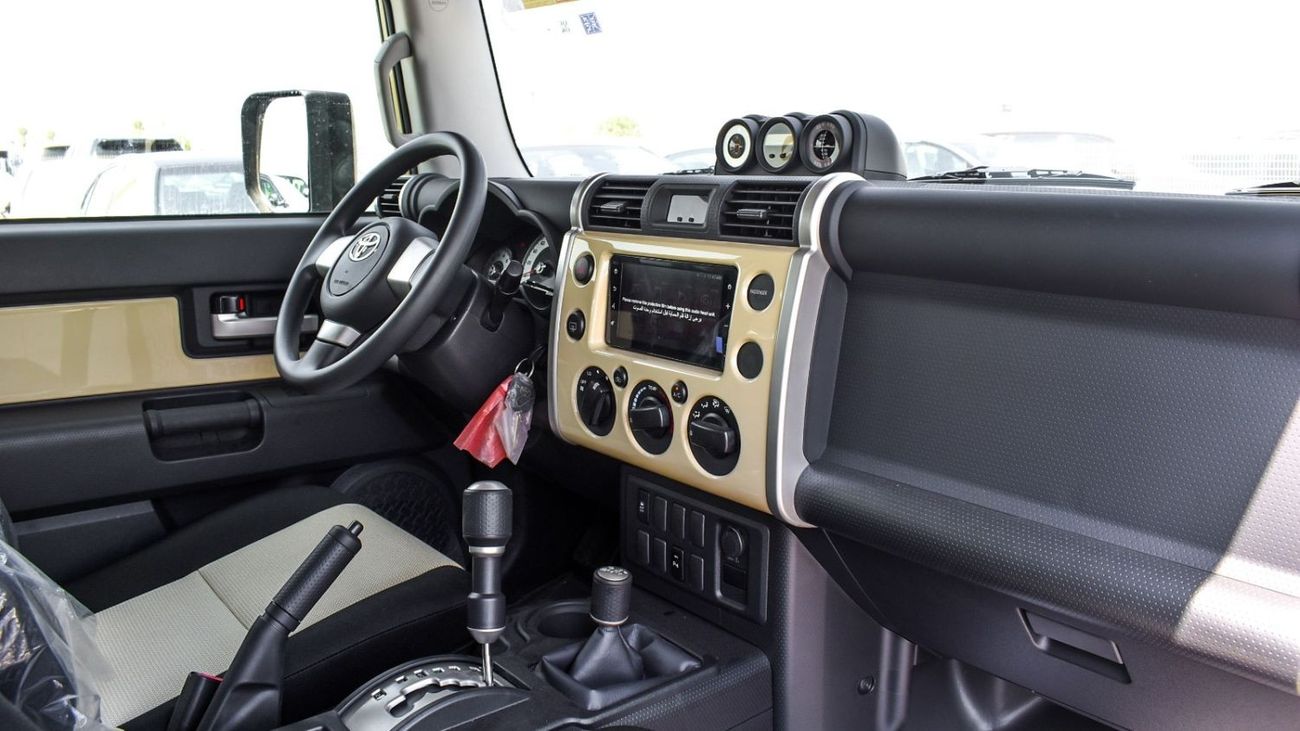 Toyota FJ Cruiser TOYOTA_FJ_FINAL_EDITIONS_2023_FULL_OPTIONS_4.0L