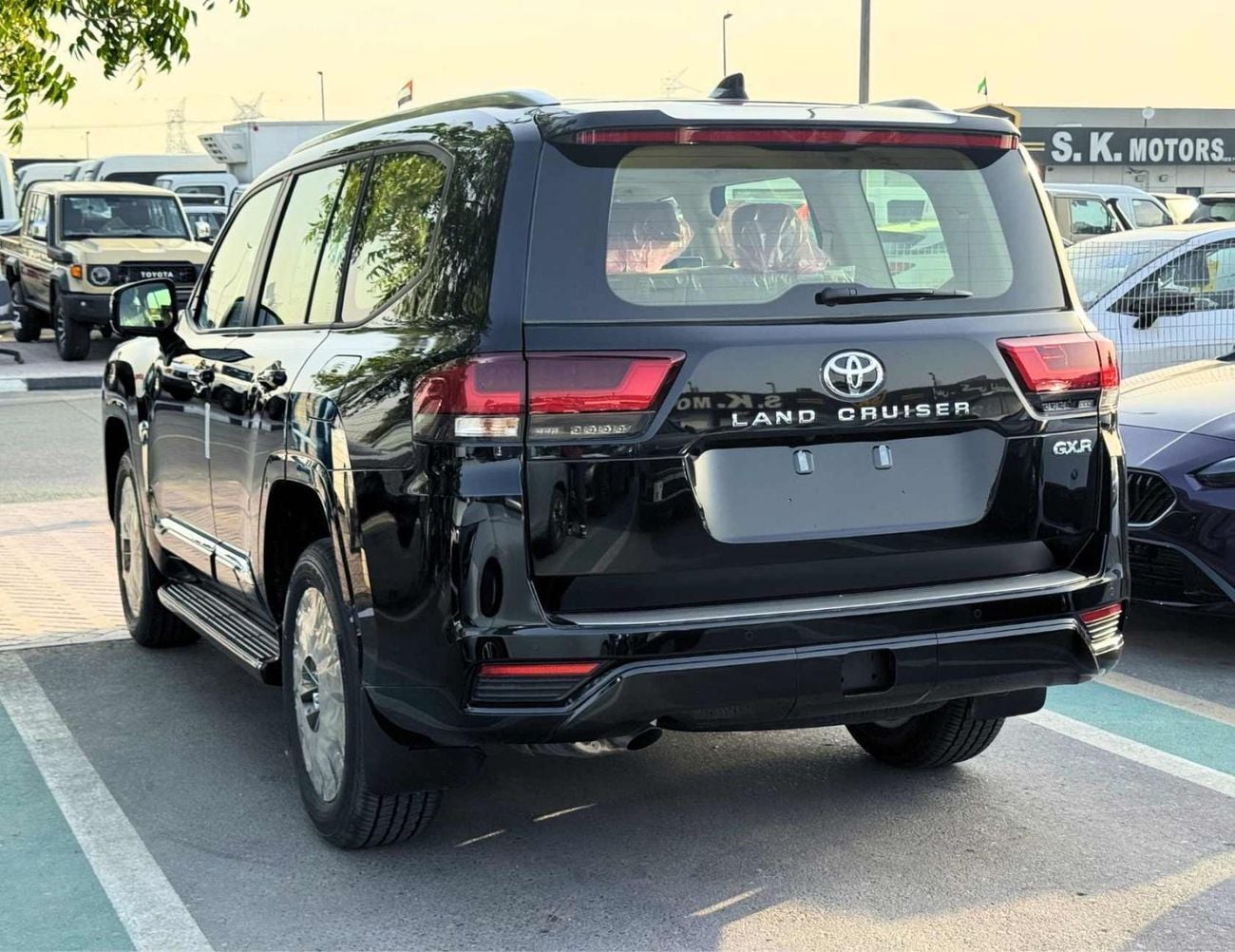 تويوتا لاند كروزر GXR HIGH OPTN 4.0L PETROL V6 OMAN SPECS /RADAR /360 CAMERA | SOFT CLOSE DOOR | CODE#GXR4OM