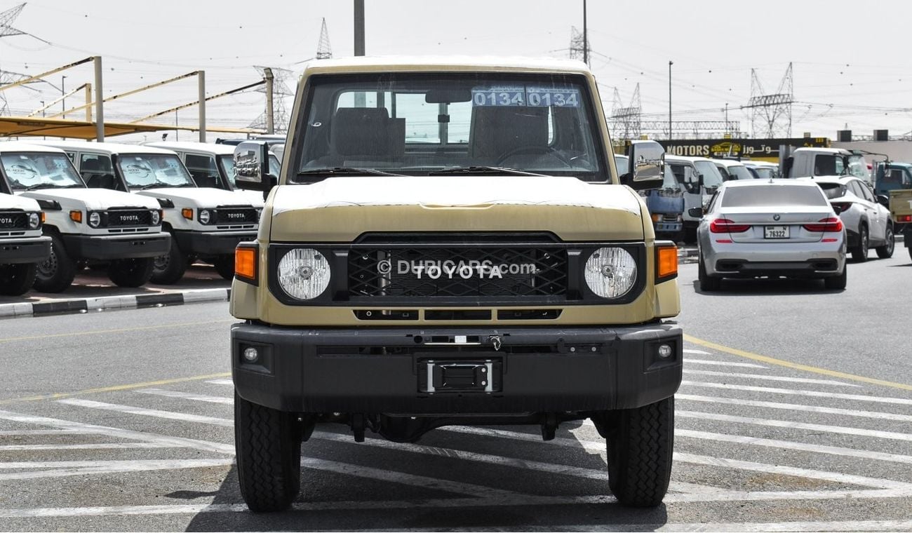 Toyota Land Cruiser Pick Up 4.0L V6 Petrol Single Cabin  M/T