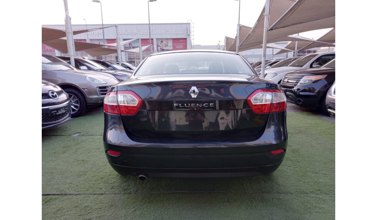 Renault Fluence Gulf model 2014 without accidents in excellent condition