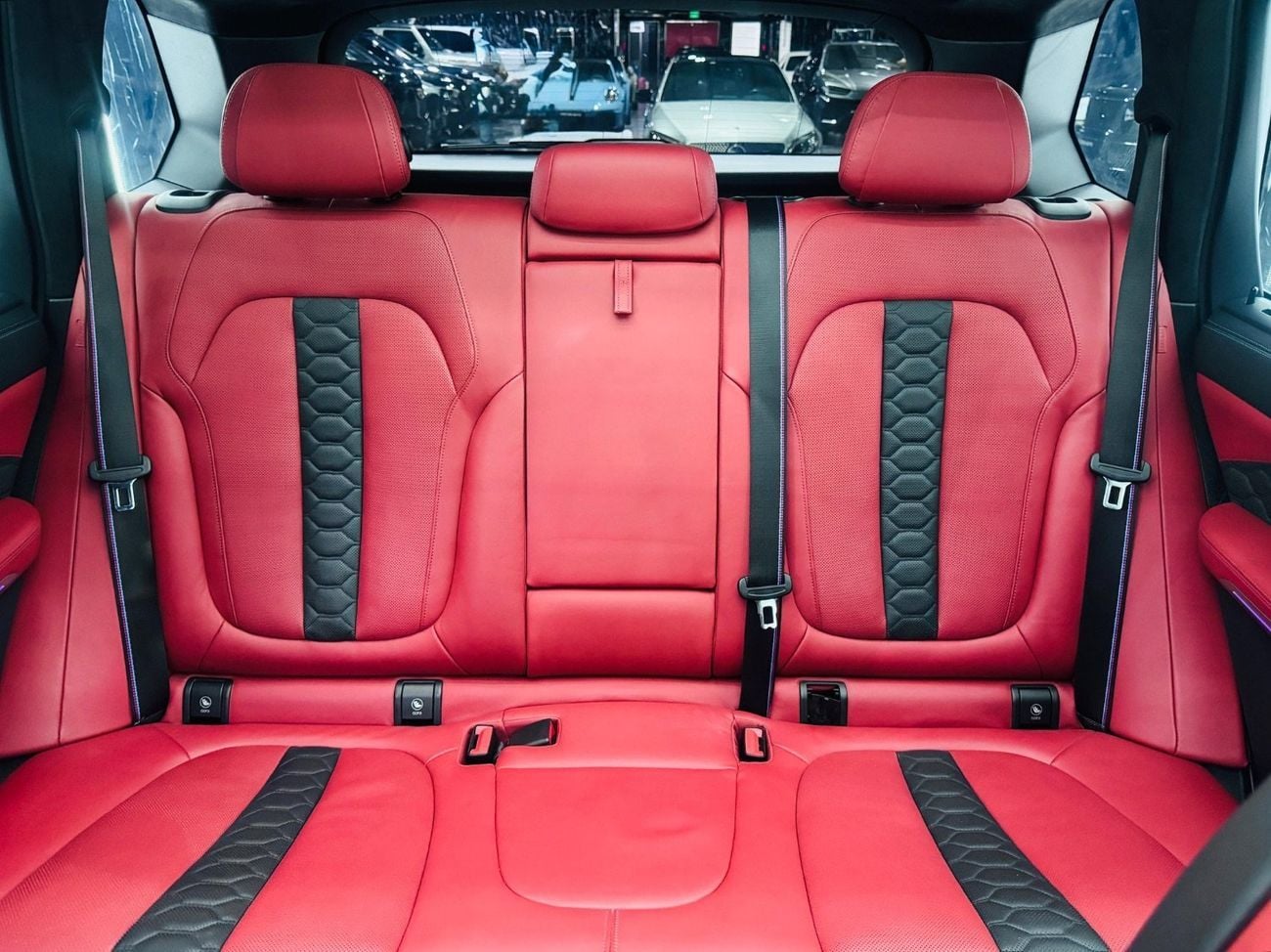 BMW X5M Competition 4.4L 2021 BMW X5 M Competition, Canadian specs With 1 Year warranty and FSH from AGMC an