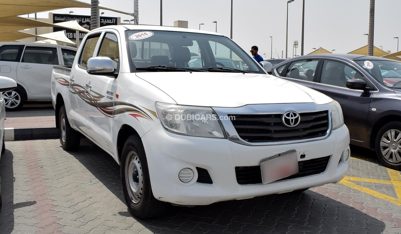 Toyota Hilux 2015 CC No Accident No Paint A Perfect Condition